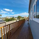 Lovely 2 Bedroom Condo With Balcony And A View!